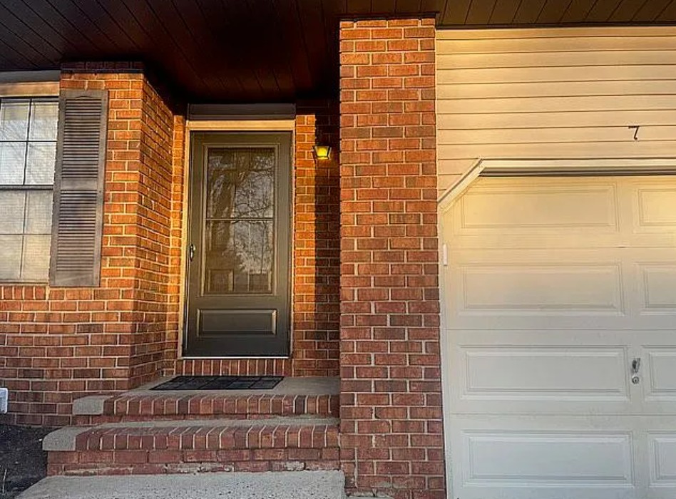 3 Bedroom Townhouse For Sale By Owner in Edison, NJ 