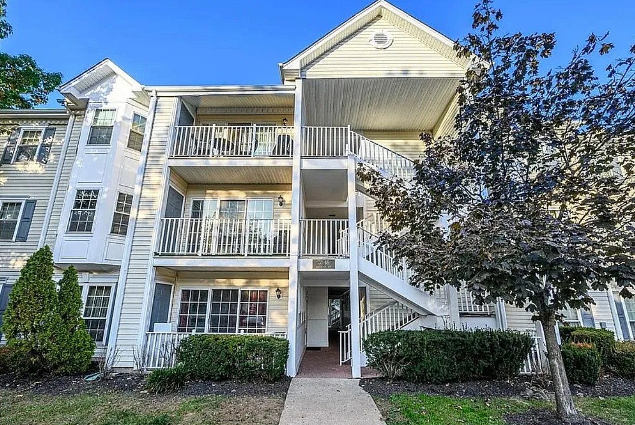 2 Bedroom Condo For Sale By Owner in North Brunswick, NJ 