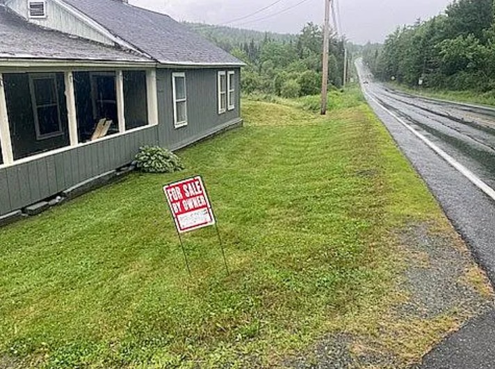 2 Bedroom House For Sale By Owner in Lunenburg, VT 