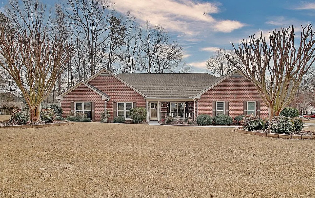 4 Bedroom House For Sale By Owner in Peachtree City, GA 
