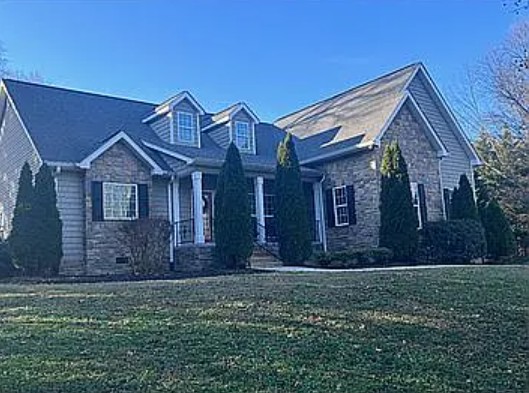 4 Bedroom House For Sale By Owner in Ringgold, GA 