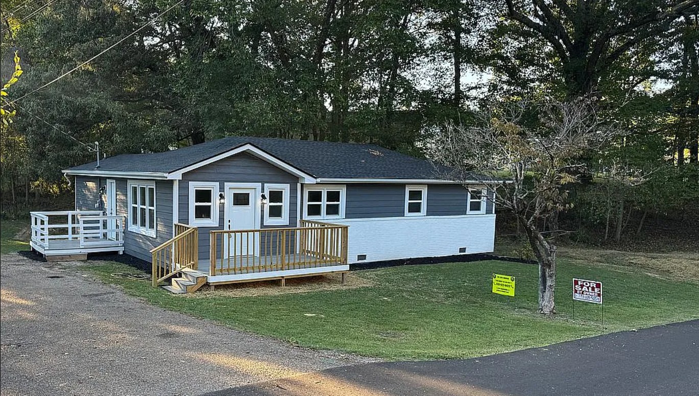 4 Bedroom House For Sale By Owner in Paris, TN 