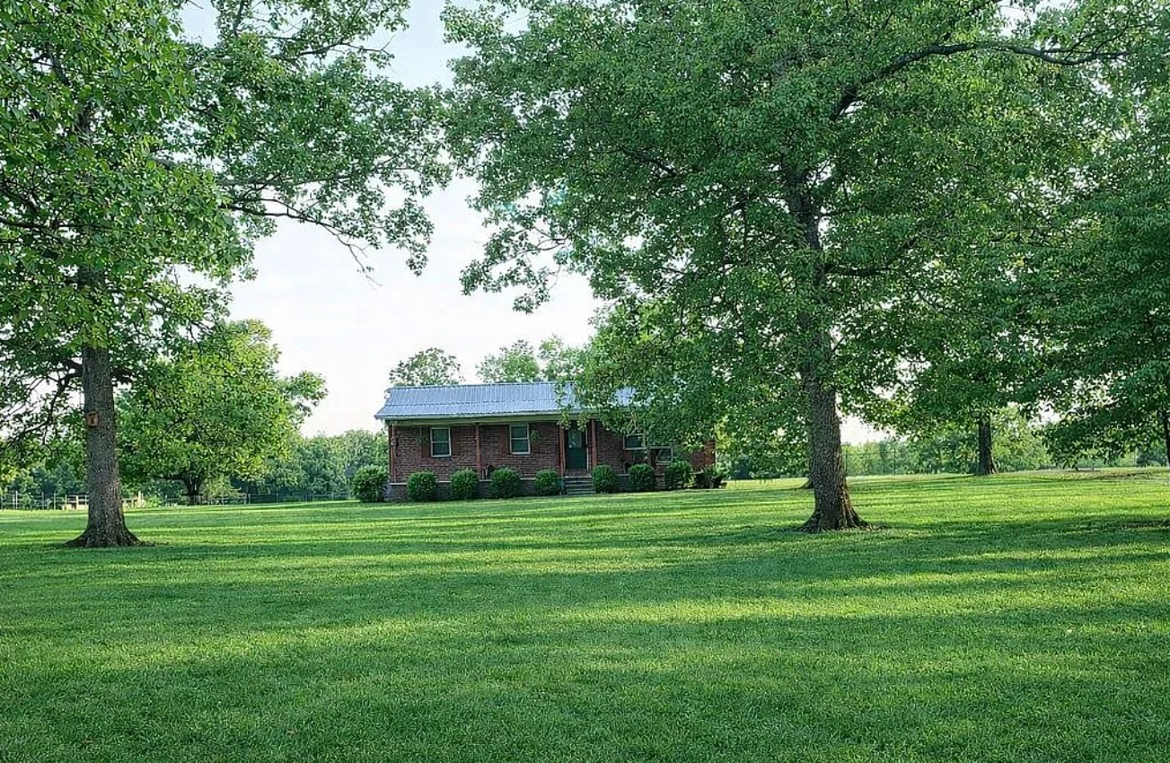 3 Bedroom House For Sale By Owner in Cypress Inn, TN 