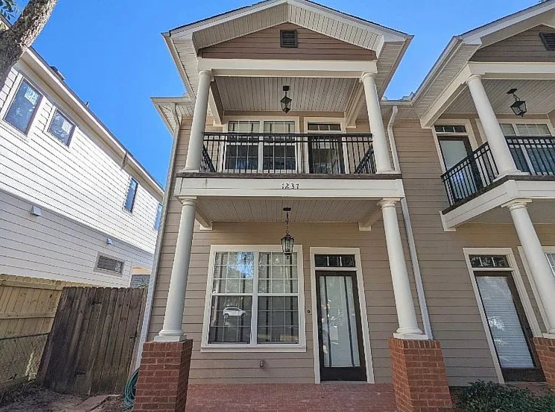 3 Bedroom Townhouse For Sale By Owner in Tallahassee, FL