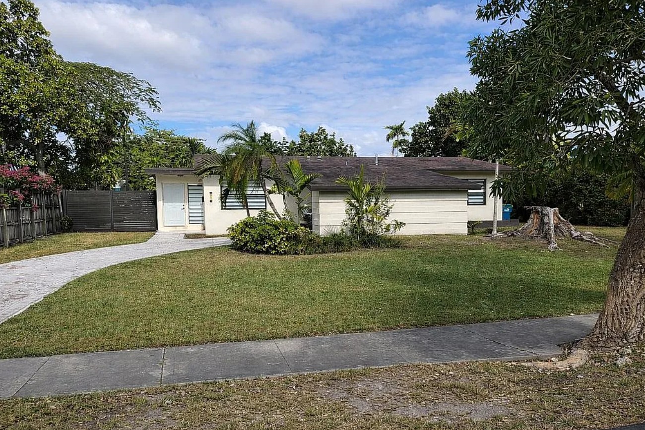 3 Bedroom House For Sale By Owner in Miami, FL 