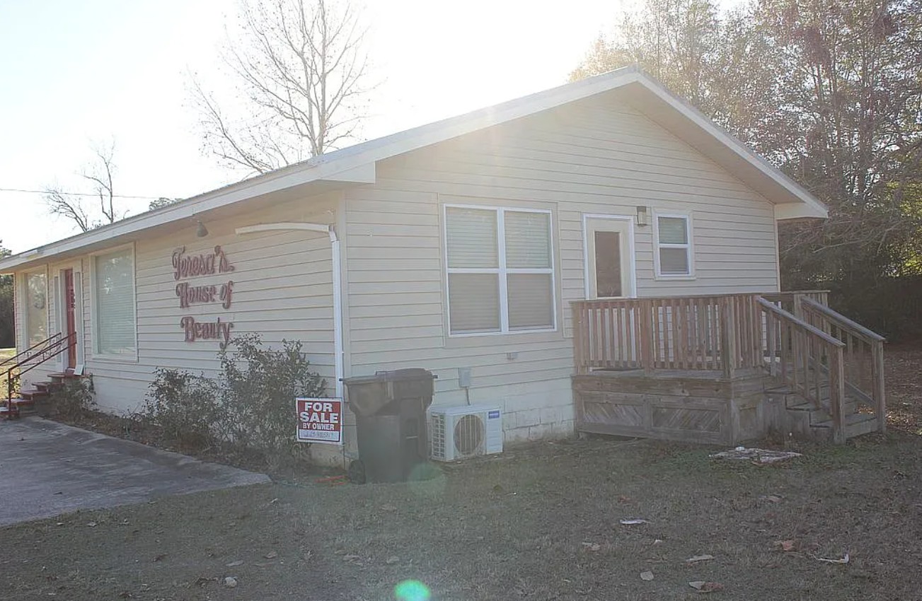 Salon Building For Sale By Owner in Colquitt, GA 