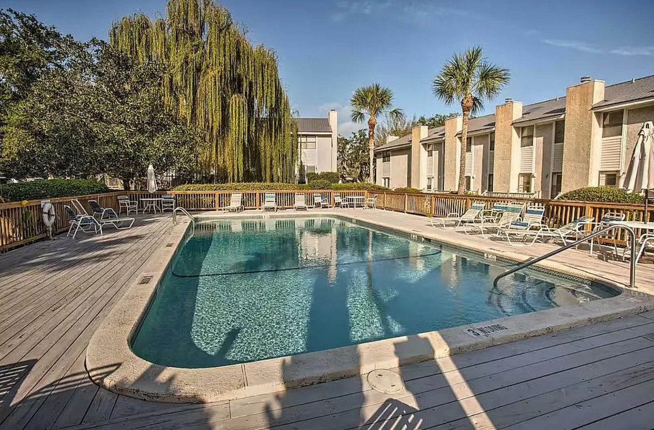 2 Bedroom Apartment FSBO in Saint Simons Island, GA 