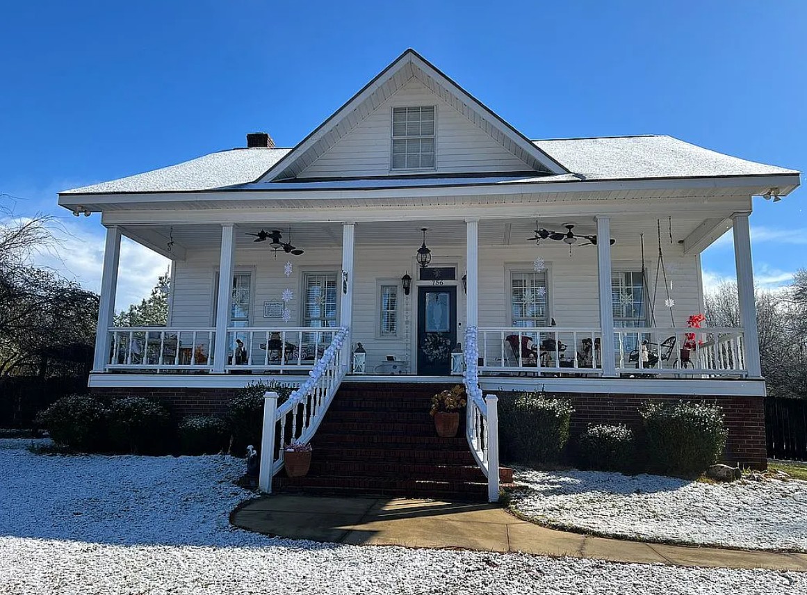 5 Bedroom House For Sale By Owner in Fort Gaines, GA 