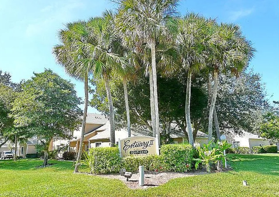 3 Bedroom House For Sale By Owner in Marco Island, FL 