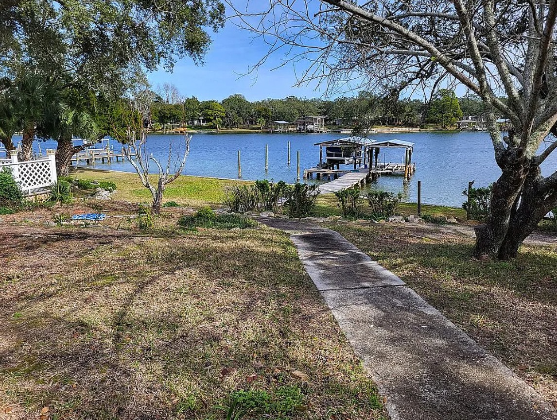 Pool House For Sale By Owner in Fort Walton Beach, FL 