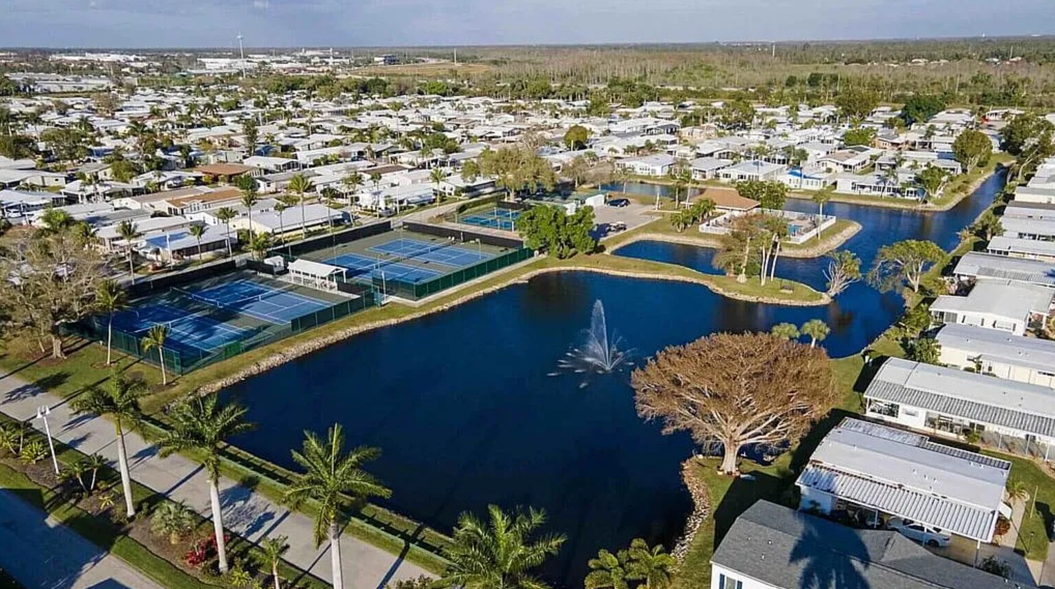 2 Bedroom House For Sale By Owner in Fort Myers, FL 