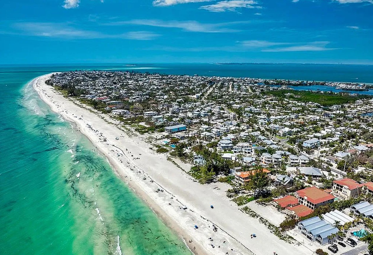 3 Bedroom House For Sale By Owner in Palmetto, FL 