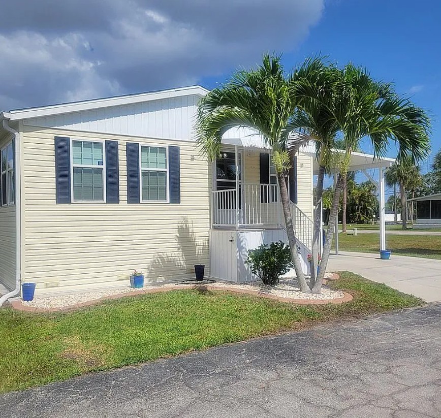 3 Bedroom House For Sale By Owner in Fort Myers Beach, FL 