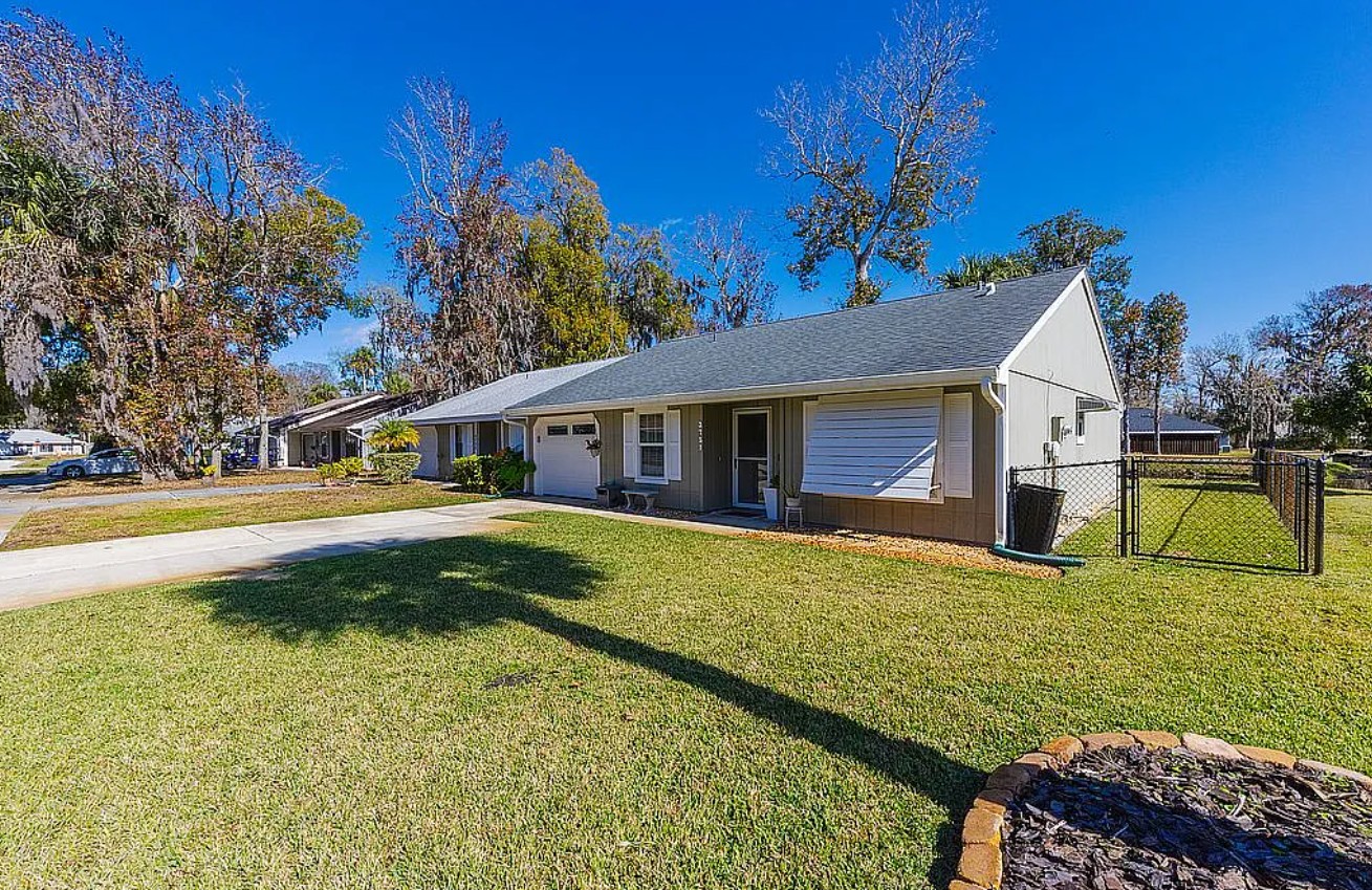 2 Bedroom House For Sale By Owner in Port Orange, FL 