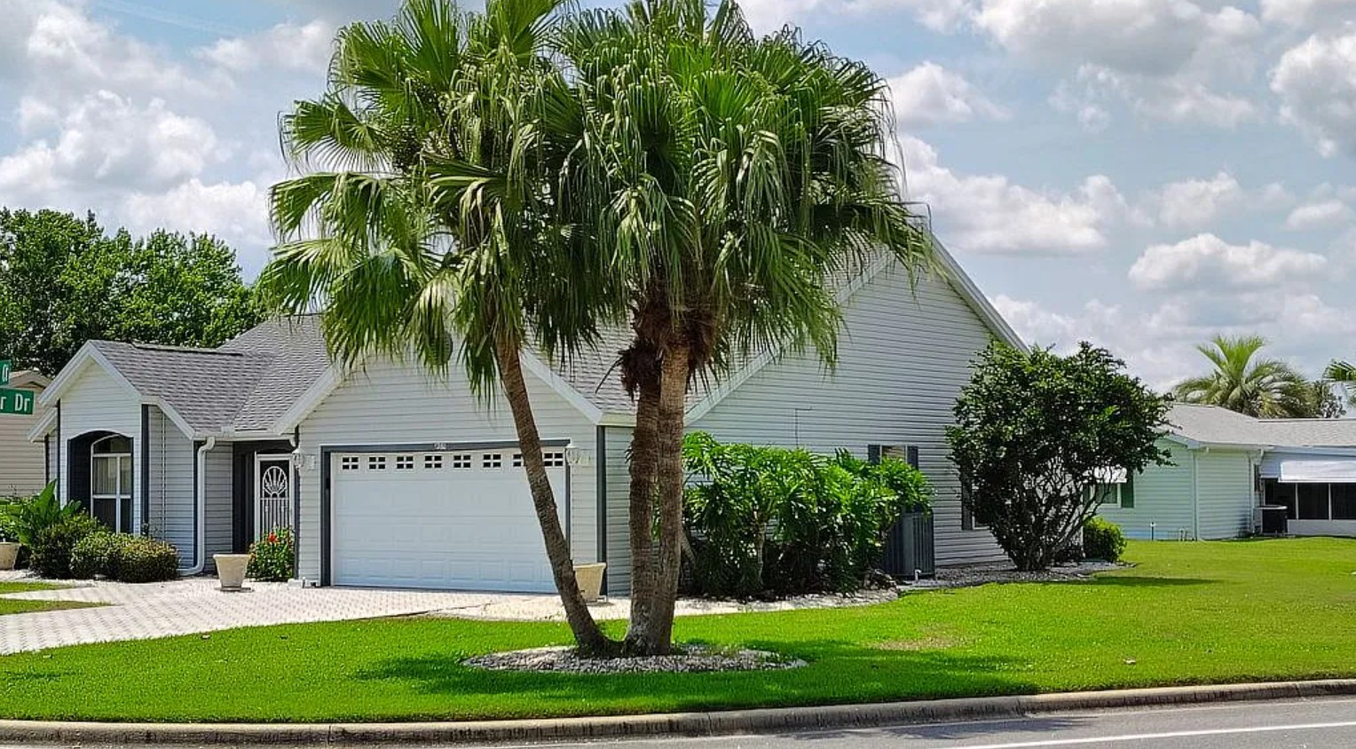 2 Bedroom House For Sale By Owner in Lady Lake, FL