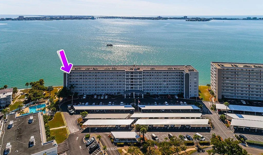 3 Bedroom Apartment For Sale By Owner in Gulfport, FL