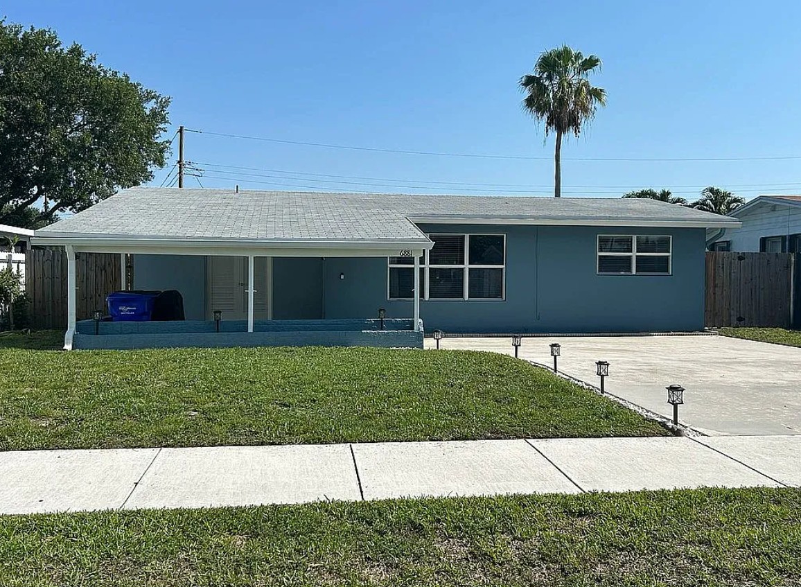 3 Bedroom House For Sale By Owner in Hollywood, FL 