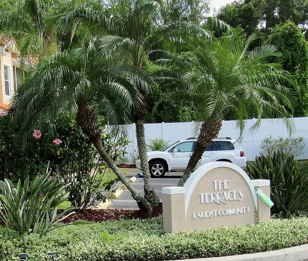 2 Bedroom Townhouse For Sale By Owner in Lutz, FL 