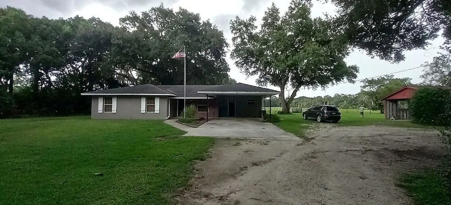 3 Bedroom House For Sale By Owner in Osteen, FL 