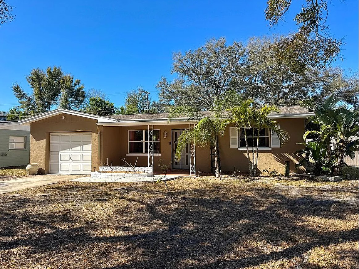 2 Bedroom House For Sale By Owner in Seminole, FL 