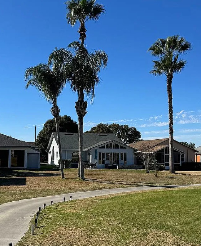 2 Bedroom House For Sale By Owner in Lakeland, FL 