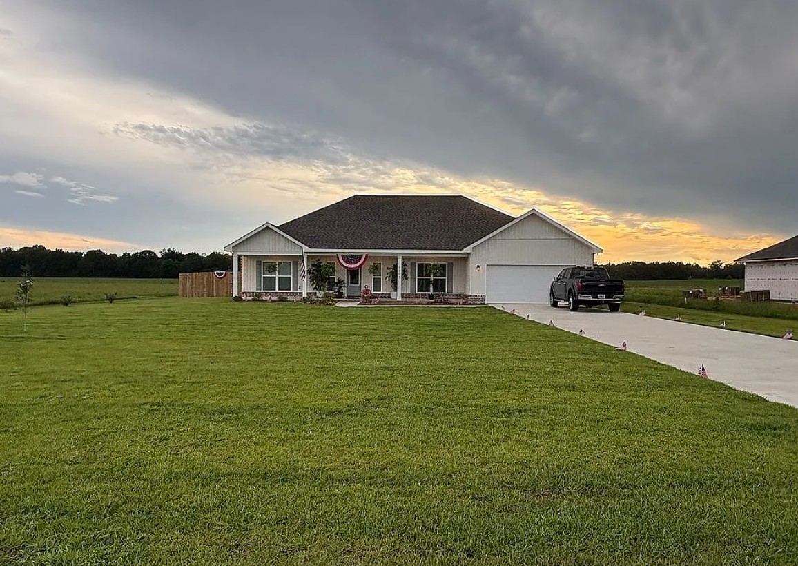 3 Bedroom House For Sale By Owner in Pace, FL