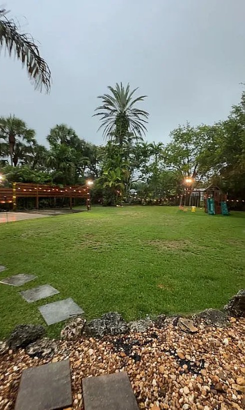 3 Bedroom House For Sale By Owner in Palmetto Bay, FL 