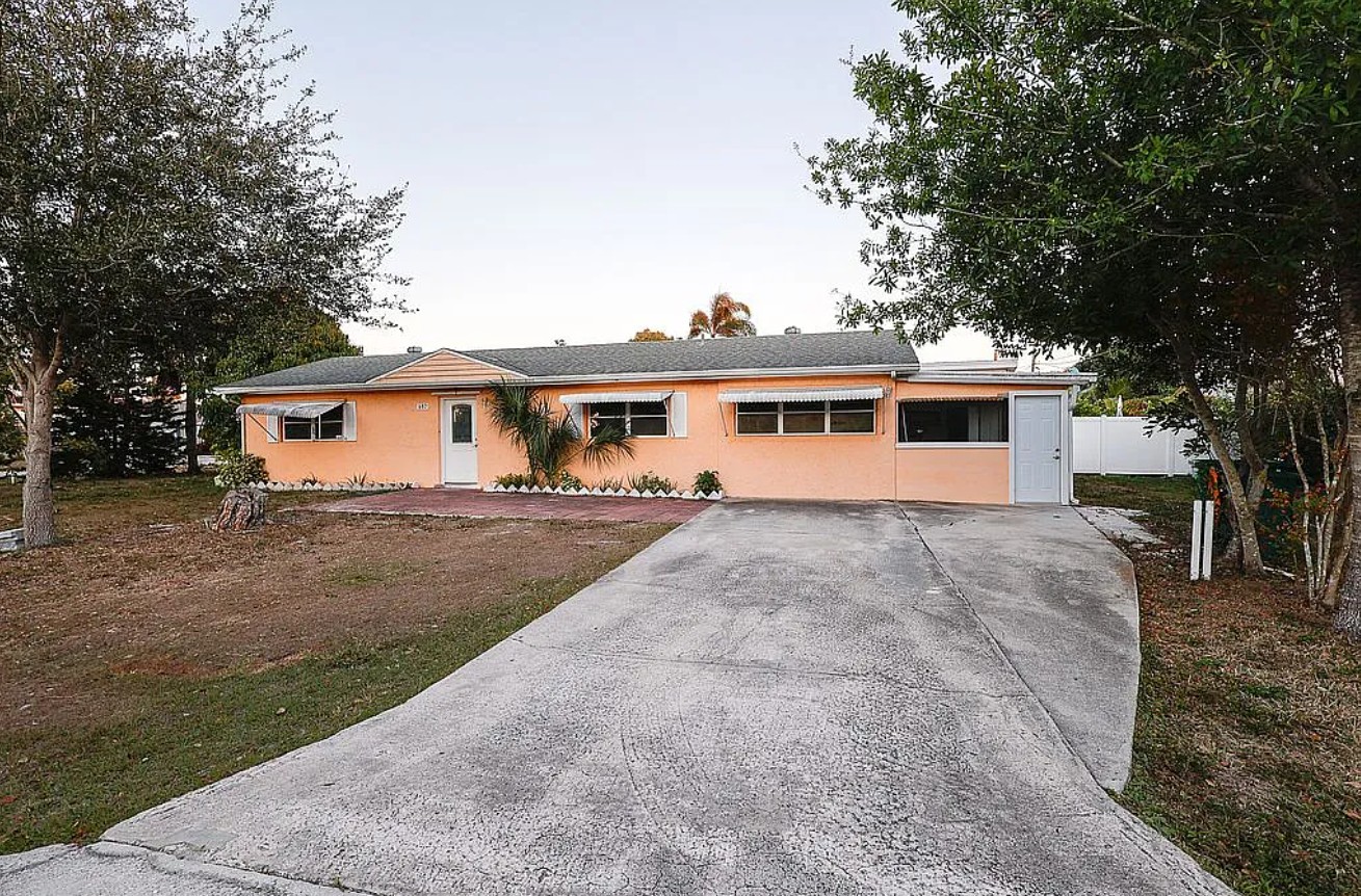 3 Bedroom House For Sale By Owner in Naples, FL 