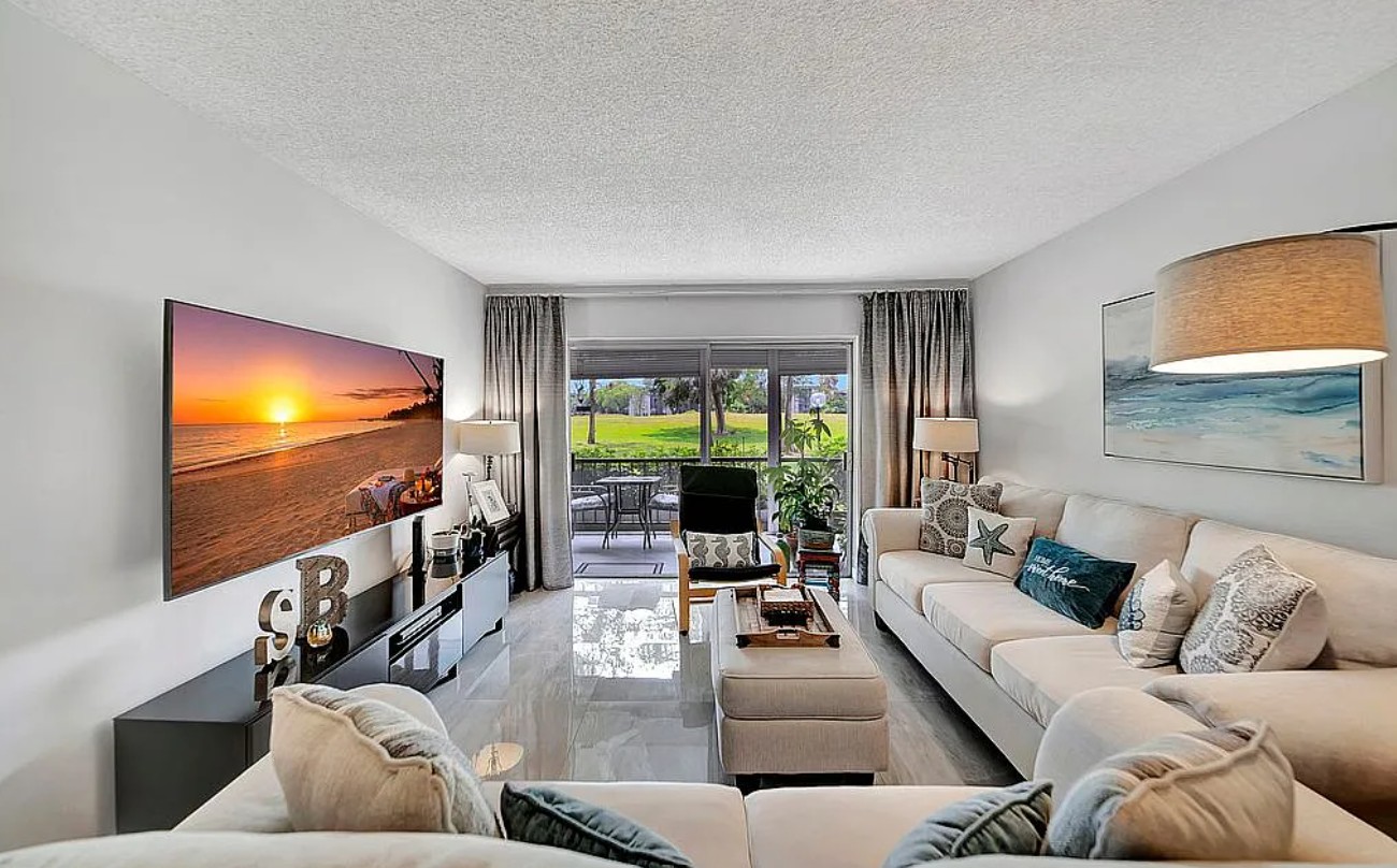 2 Bedroom Condo For Sale By Owner in Lauderhill, FL 