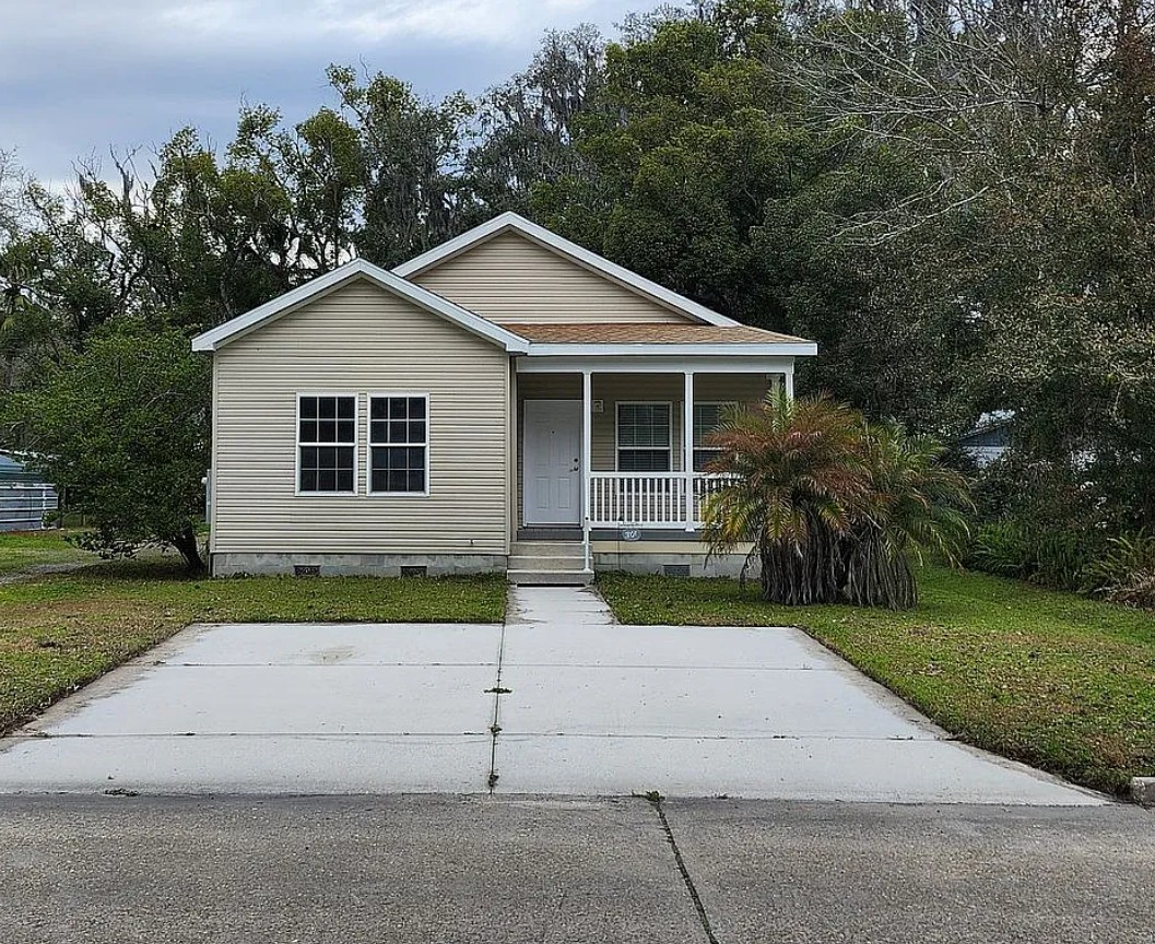 3 Bedroom House For Sale By Owner in Hastings, FL
