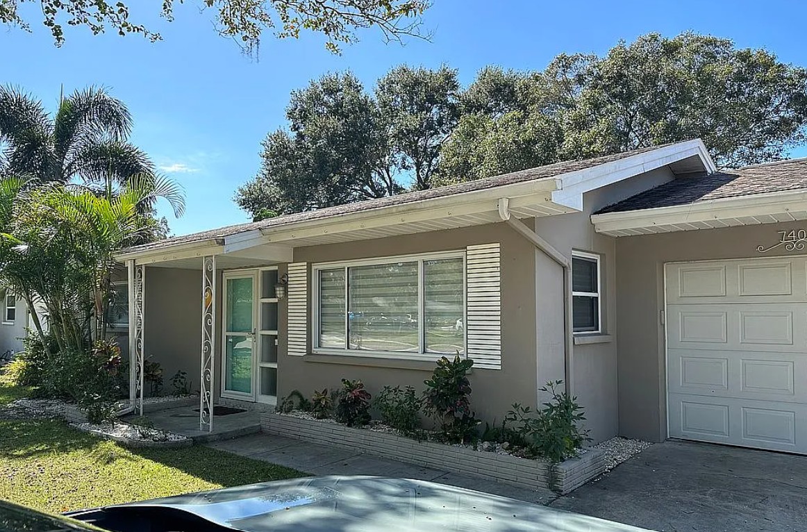 2 Bedroom House For Sale By Owner in Dunedin, FL 