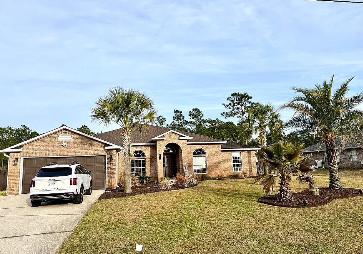 4 Bedroom House For Sale By Owner in Navarre, FL