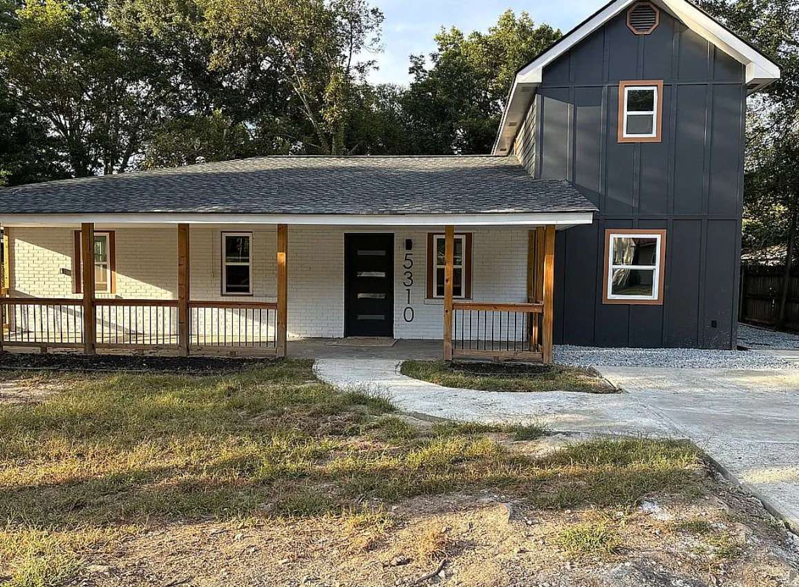 5 Bedroom House For Sale By Owner in Forest Park, GA 