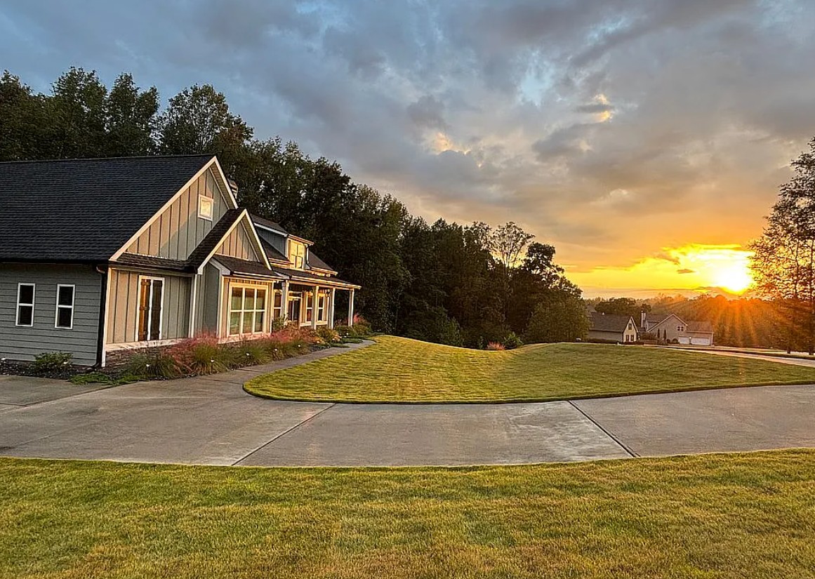 4 Bedroom House For Sale By Owner in Newnan, GA 