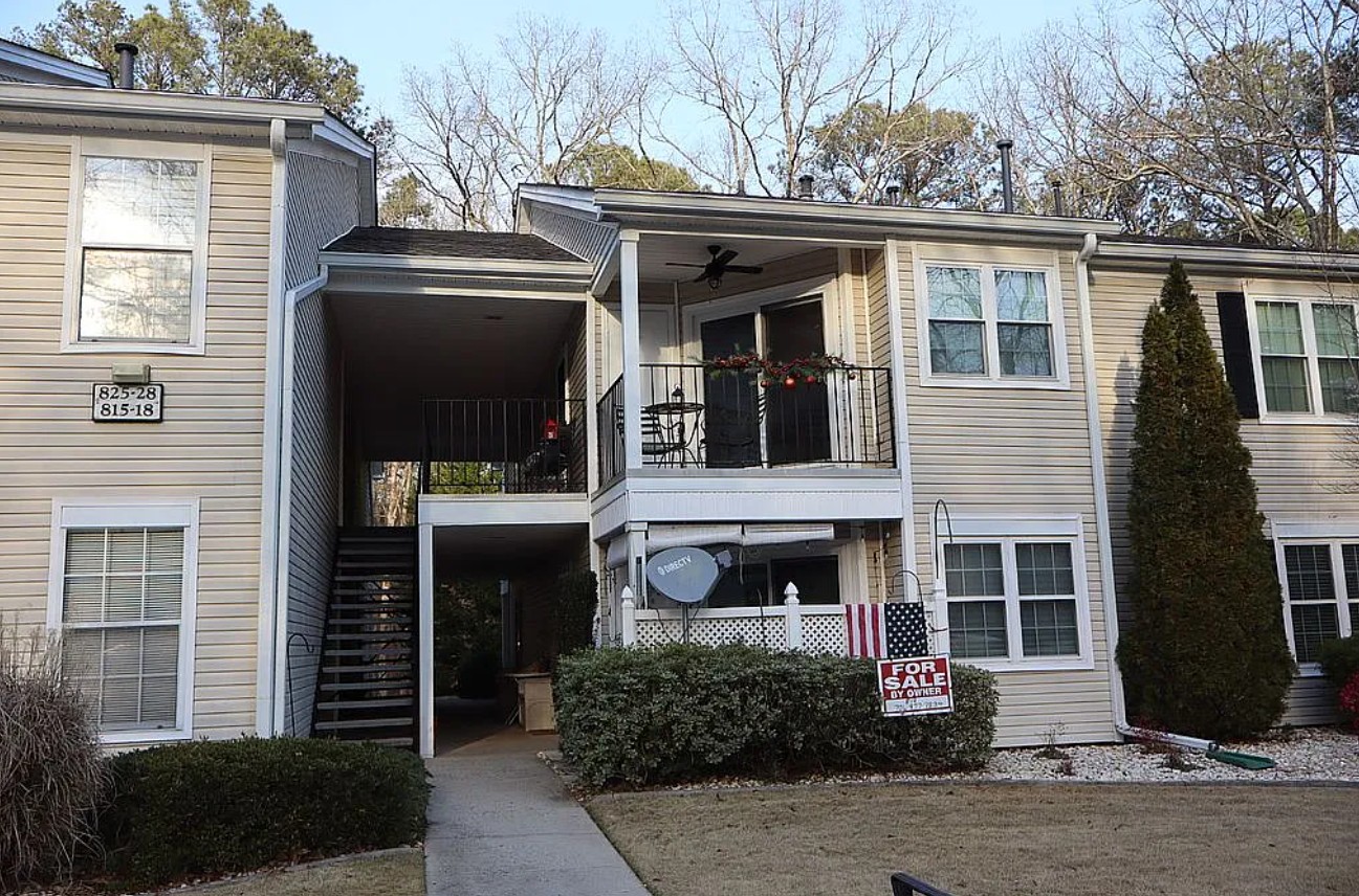 1 Bedroom House For Sale By Owner in Peachtree City, GA 