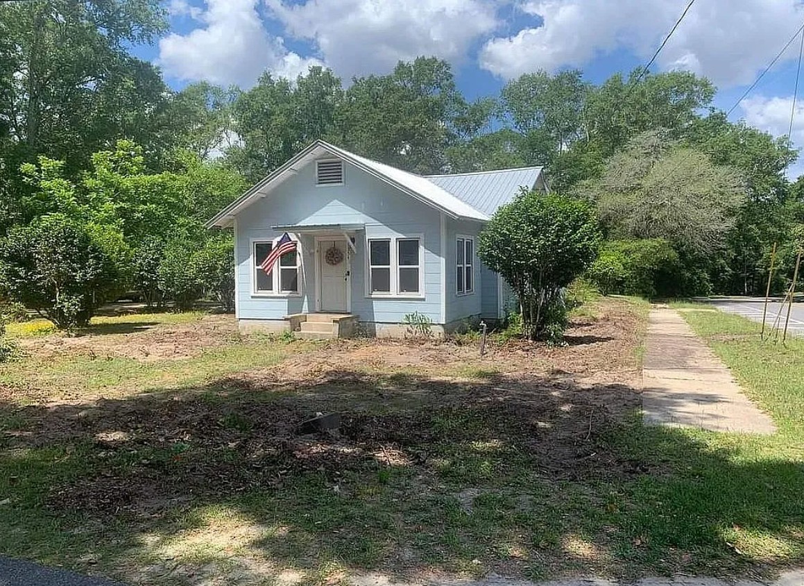 3 Bedroom House For Sale By Owner in Defuniak Springs, FL 