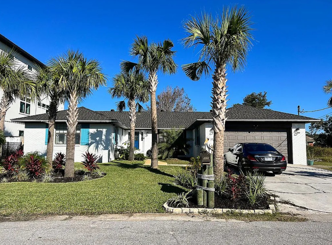 3 Bedroom House For Sale By Owner in Gulf Breeze, FL 