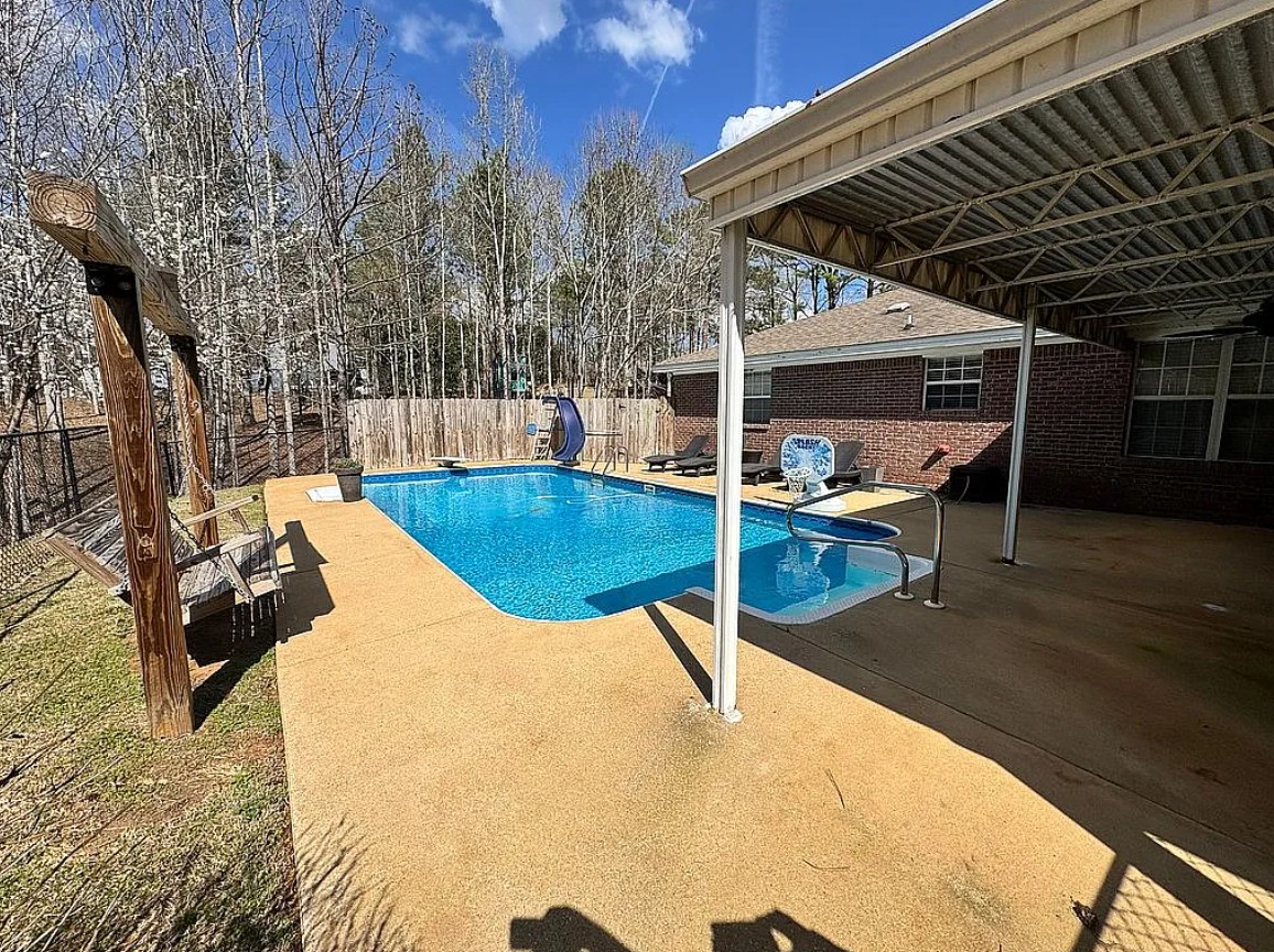 4 Bedroom House For Sale By Owner in Lanett, AL 