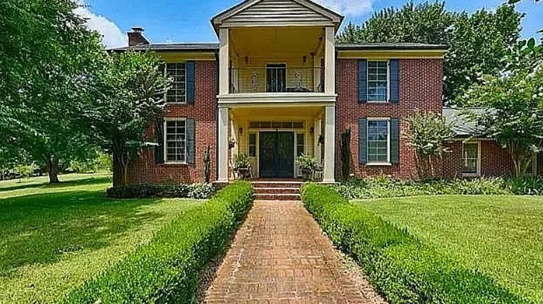 Antebellum Home For Sale By Owner in Gurley, AL 