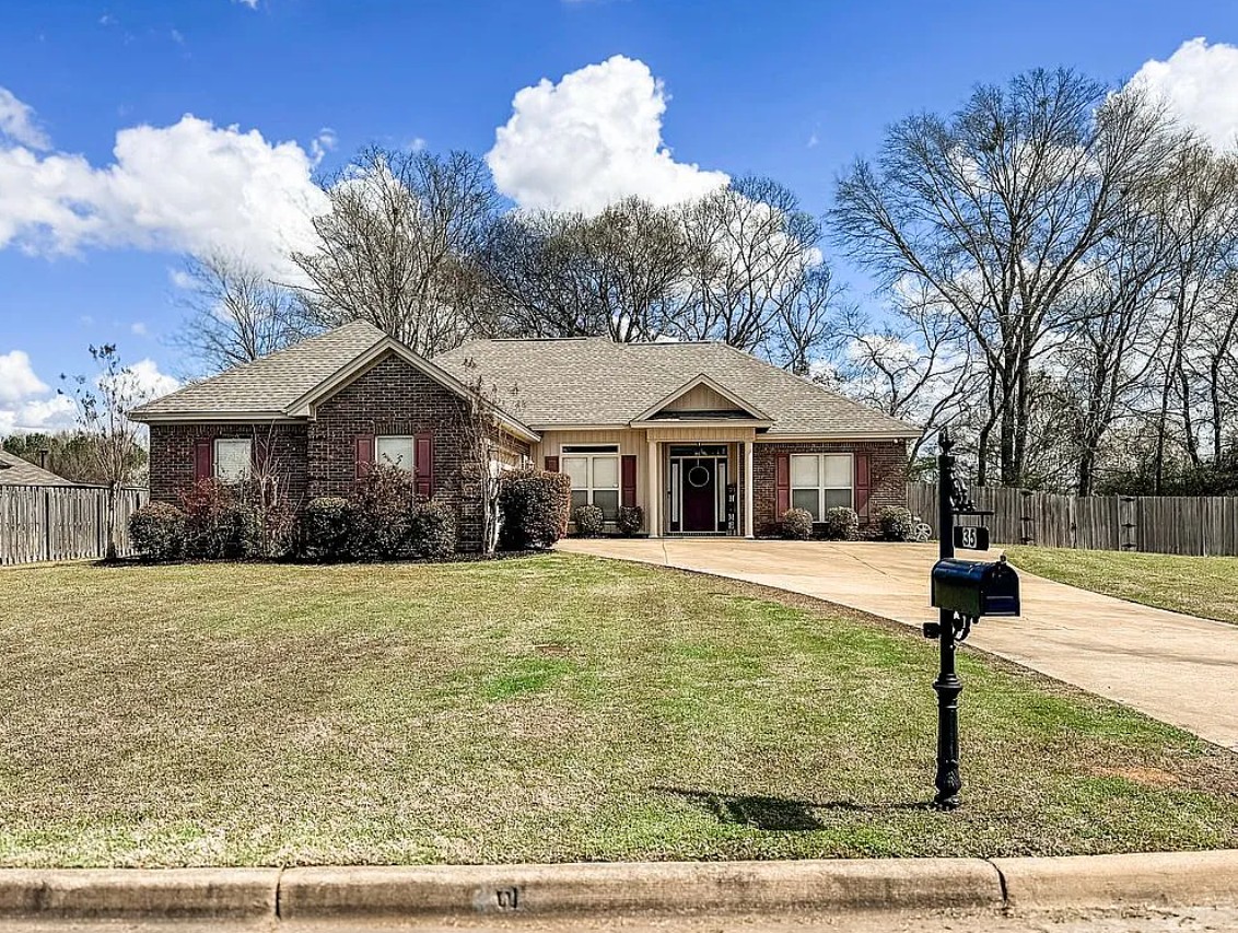 3 Bedroom House For Sale By Owner in Deatsville, AL 