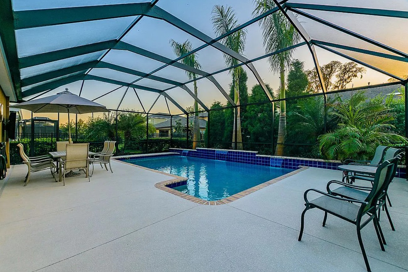 5 Bedroom House For Sale By Owner in Lithia, FL 