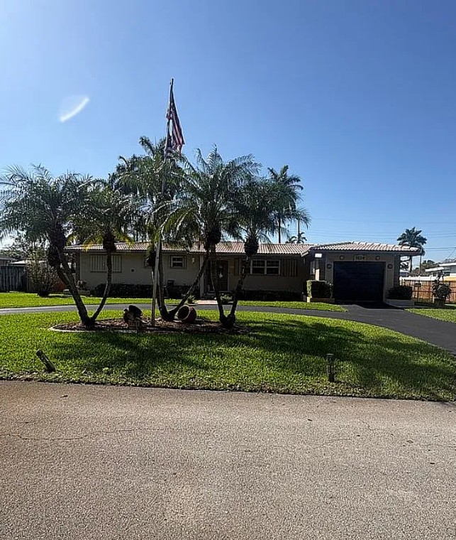 3 Bedroom House For Sale By Owner in Hollywood, FL 