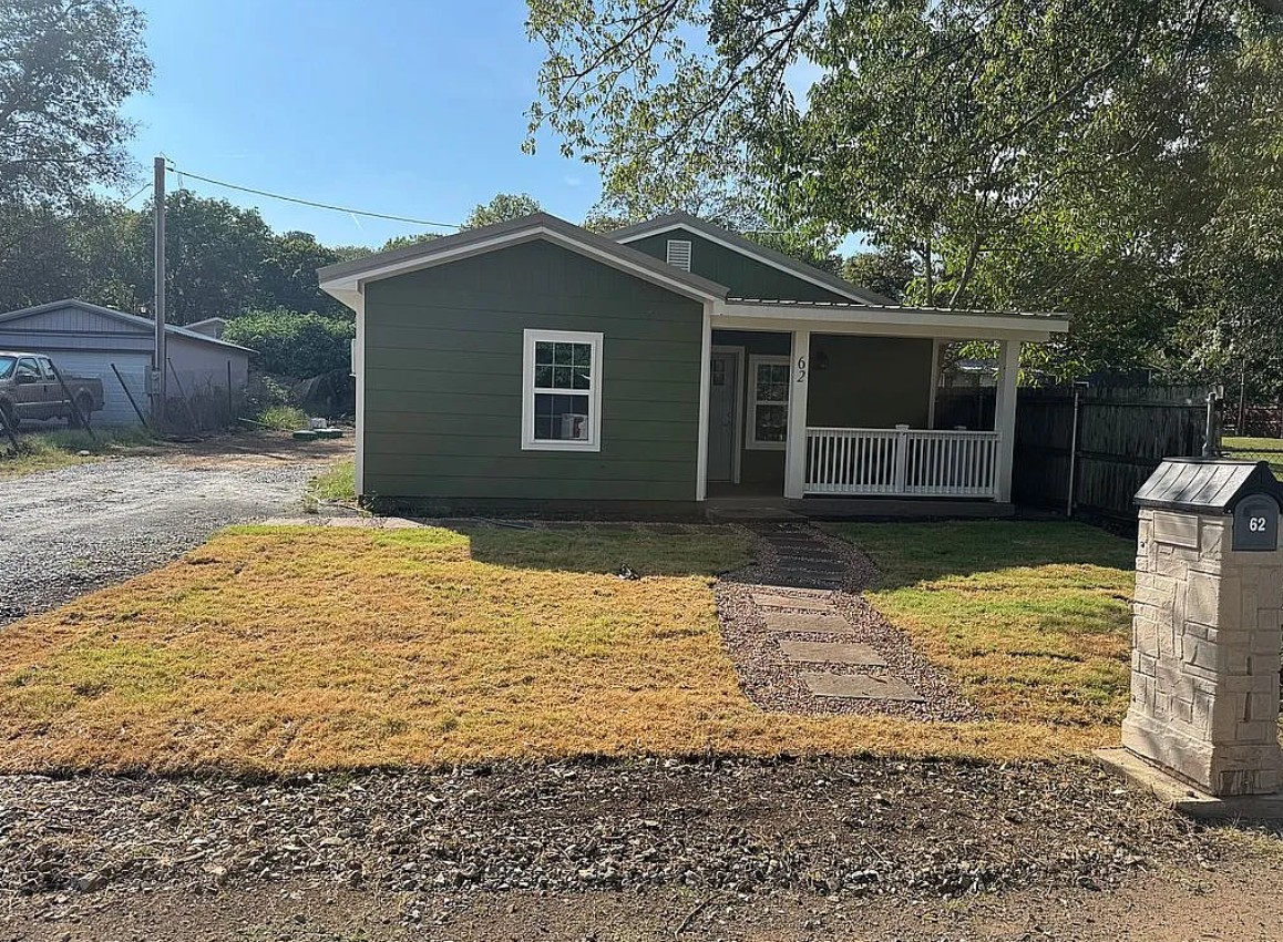 2 Bedroom House For Sale By Owner in Chouteau, OK 