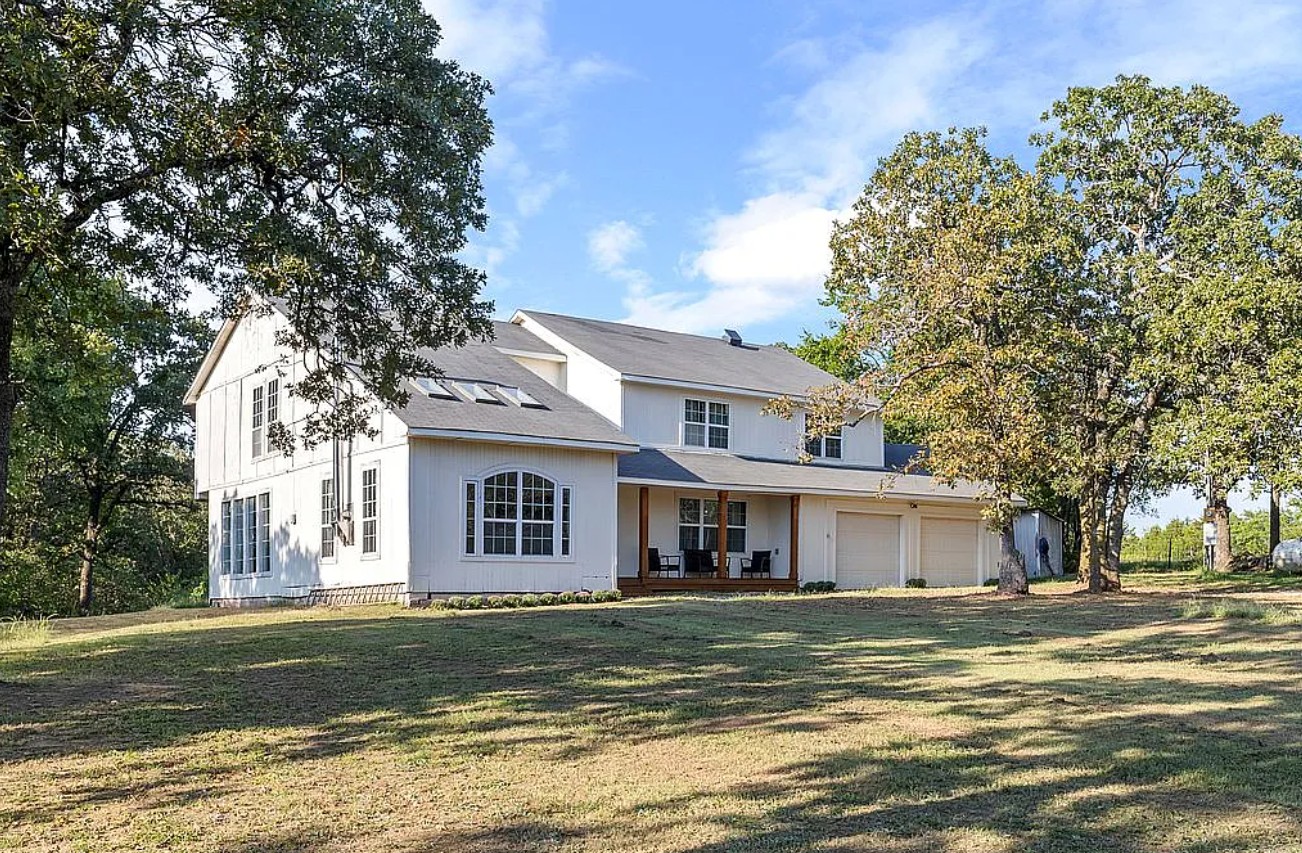 4 Bedroom House For Sale By Owner in Meeker, OK 