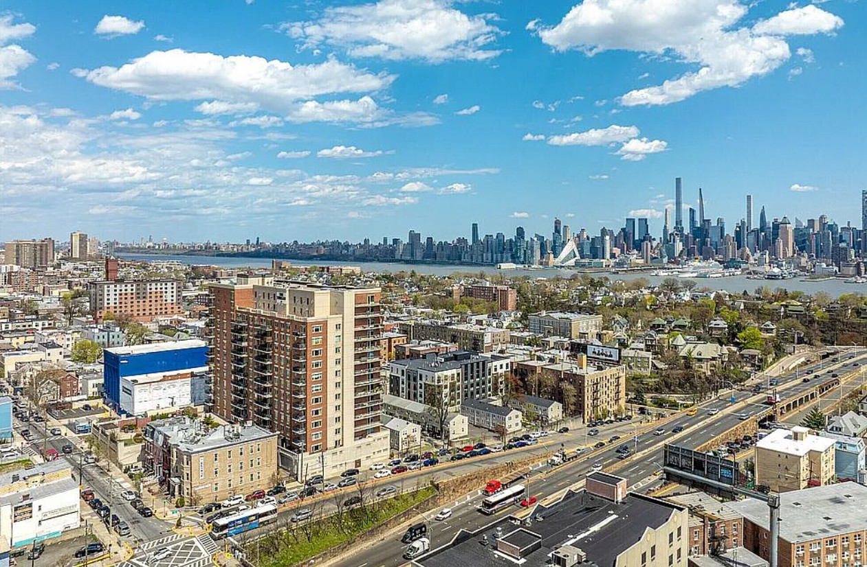 2 Bedroom Condo For Sale By Owner in Union City, NJ 