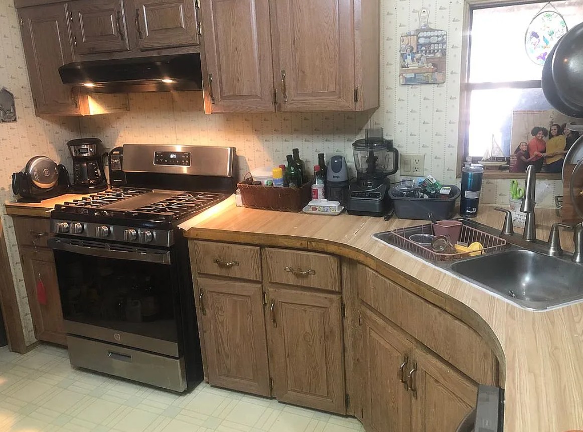 6 Bedroom House For Sale By Owner in Live Oak, FL 