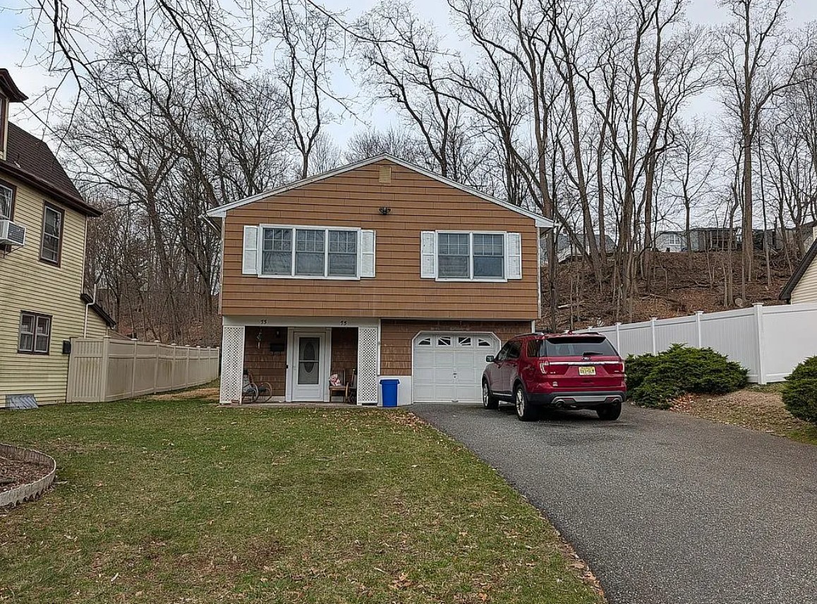 3 Bedroom House For Sale By Owner in Butler, NJ 