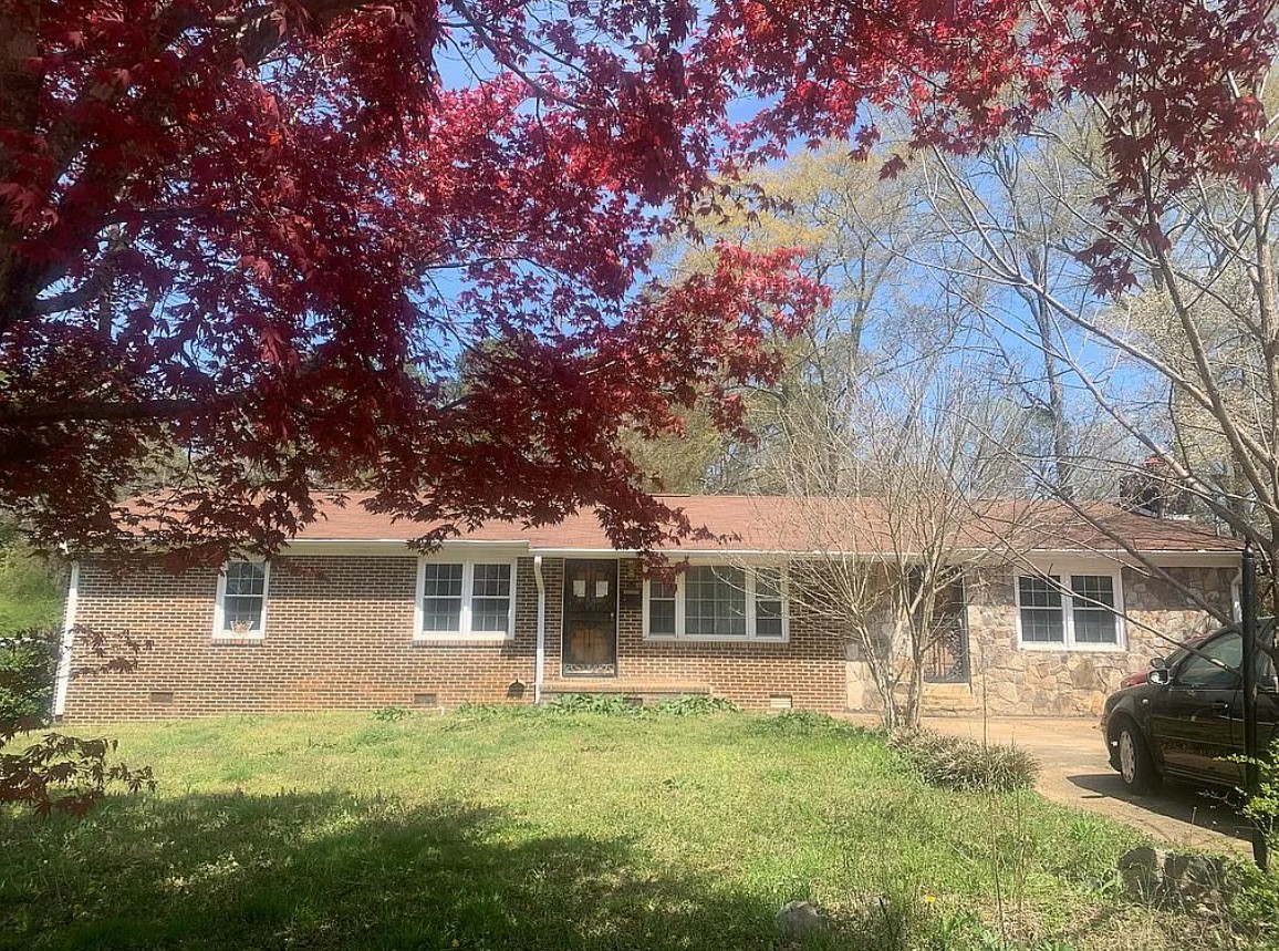 3 Bedroom House For Sale By Owner in Heflin, AL 