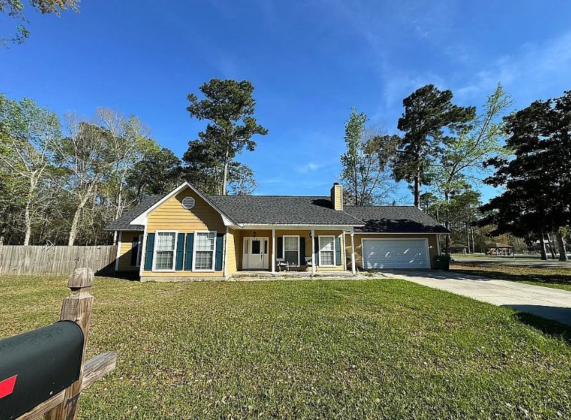 3 Bedroom House For Sale By Owner in Diamondhead, MS 