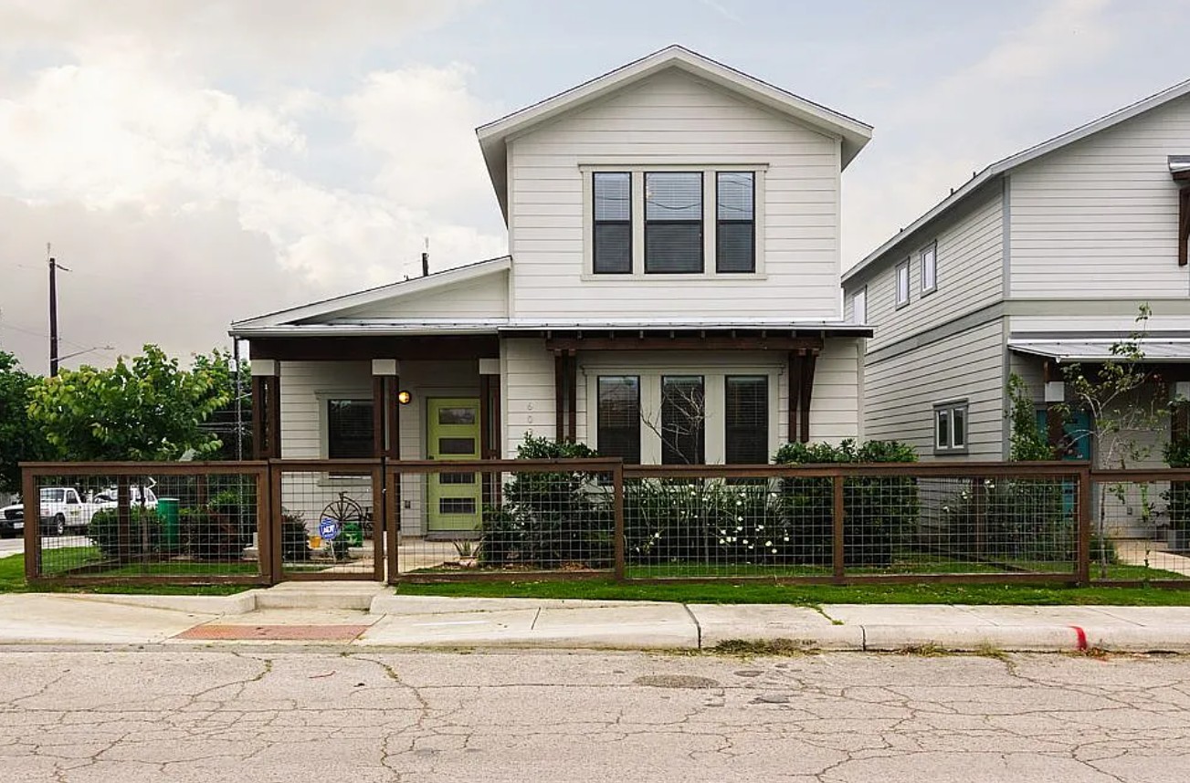 3 Bedroom House For Sale By Owner in San Antonio, TX 